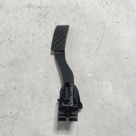 2018-2024 VOLKSWAGEN ATLAS GAS PEDAL ACCELERATOR THROTTLE SENSOR OEM OEM