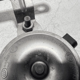 2018-2023 VOLKSWAGEN ATLAS ANTI THEFT ALARM SIREN HORN W/ BRACKET OEM