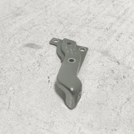 2018-2024 VW ATLAS FRONT RIGHT PASSENGER FENDER UPPER REINFORCEMENT BRACKET OEM
