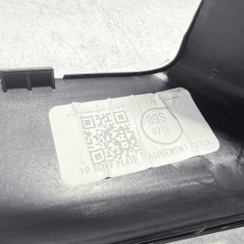 2018-25 VOLKSWAGEN ATLAS SE SEL FRONT PASSENGER DOOR SILL SCUFF KICK PLATE TRIM