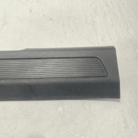 2018-25 VOLKSWAGEN ATLAS SE SEL FRONT PASSENGER DOOR SILL SCUFF KICK PLATE TRIM