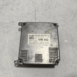 2018-2023 VW ATLAS FRONT LEFT OR RIGHT HEADLIGHT LAMP BALLAST CONTROL MODULE OEM