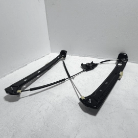 2018-2025 Volkswagen Atlas Front Right Passenger Side Door Window Regulator OEM