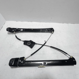 2018-2025 Volkswagen Atlas Front Right Passenger Side Door Window Regulator OEM