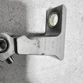 2018-2025 VOLKSWAGEN ATLAS FRONT RIGHT PASSENGER DOOR LOWER INNER HINGE OEM