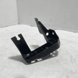 HONDA PILOT 2016-2018 INNER BUMPER COVER UPPER BRACKET FRONT PASSENGER SIDE OEM