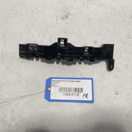 HONDA PILOT FRONT BUMPER PASSENGER SIDE MOUNT SUPPORT BRACKET 2016-17-2018 OEM