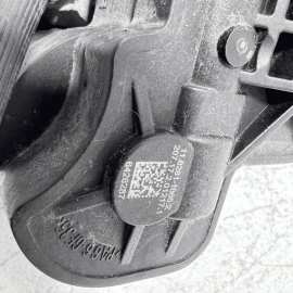 2018-2025 VW ATLAS REAR LEFT DRIVER CALIPER W/SUPPORT PARKING BRAKE ACTUATOR OEM