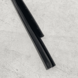2018-25 Volkswagen Atlas Front Passenger Door Window Glass Run Channel Seal OEM