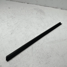 JEEP GRAND CHEROKEE 2011-2021 REAR LEFT DOOR WINDOW INNER WEATHERSTRIP SEAL OEM