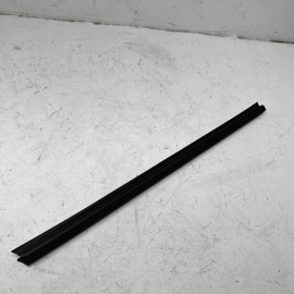 JEEP GRAND CHEROKEE 2011-2021 REAR LEFT DOOR WINDOW INNER WEATHERSTRIP SEAL OEM