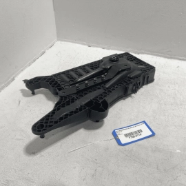 VOLKSWAGEN ATLAS BATTERY TRAY HOUSING BOX SUPPORT BRACKET PLATE 2018-2025 OEM