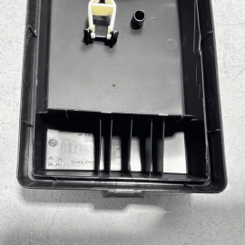 VOLKSWAGEN ATLAS ENGINE COMPARTMENT FUSE RELAY BOX UPPER COVER 2018-2023 OEM
