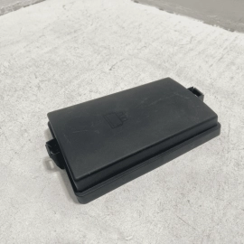 VOLKSWAGEN ATLAS ENGINE COMPARTMENT FUSE RELAY BOX UPPER COVER 2018-2023 OEM