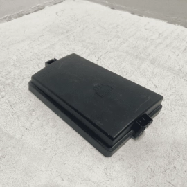 VOLKSWAGEN ATLAS ENGINE COMPARTMENT FUSE RELAY BOX UPPER COVER 2018-2023 OEM