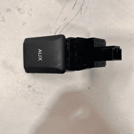 Acura TLX 2015-2020 Center Console Audio AUX Auxiliary In Jack Switch Butto Acura TLX 2015-2020 Center Console Audio AUX Auxiliary In Jack Switch Butto