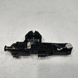 2010-2016 MERCEDES E350 W212 FRONT PASSENGER SIDE DOOR HANDLE BASE BRACKET OEM