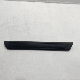 11-21 JEEP GRAND CHEROKEE 3.6L FRONT PASSENGER DOOR SILL SCUFF PLATE PANEL OEM