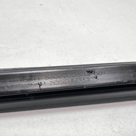 11-21 JEEP GRAND CHEROKEE FRONT RIGHT DOOR WINDOW INNER WEATHERSTRIP SEAL OEM
