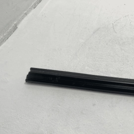 11-21 JEEP GRAND CHEROKEE FRONT RIGHT DOOR WINDOW INNER WEATHERSTRIP SEAL OEM