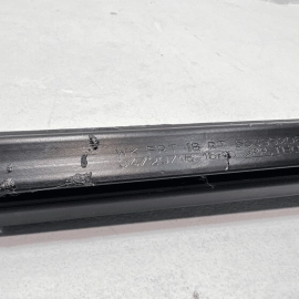 11-21 JEEP GRAND CHEROKEE FRONT RIGHT DOOR WINDOW INNER WEATHERSTRIP SEAL OEM