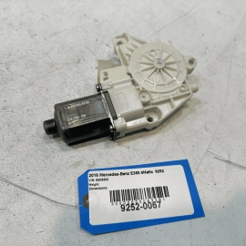 2010 - 2016 MERCEDES E350 FRONT PASSENGER SIDE DOOR WINDOW REGULATOR MOTOR OEM 2010 - 2016 MERCEDES E350 FRONT PASSENGER SIDE DOOR WINDOW REGULATOR MOTOR OEM