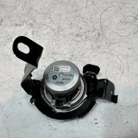JEEP GRAND CHEROKEE 2016-17-2019 REAR RIGHT QUARTER D PILLAR AUDIO SPEAKER OEM