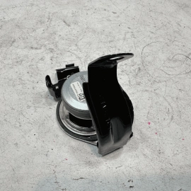 JEEP GRAND CHEROKEE 2016-17-2019 REAR RIGHT QUARTER D PILLAR AUDIO SPEAKER OEM