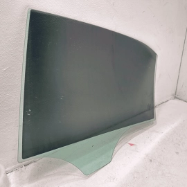2011 - 2016 MERCEDES E350 W212 REAR RIGHT PASSENGER SIDE DOOR WINDOW GLASS OEM