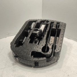 2014 - 2022 JEEP GRAND CHEROKEE WK EMERGENCY JACK TOOL KIT W/ FOAM HOLDER OEM