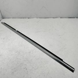 2014-2016 MERCEDES E350 W212 REAR PASSENGER DOOR WINDOW MOLDING SEALING RAIL OEM