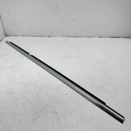 2014-2016 MERCEDES E350 W212 REAR PASSENGER DOOR WINDOW MOLDING SEALING RAIL OEM