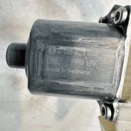 2010 - 2016 MERCEDES E350 REAR PASSENGER SIDE DOOR WINDOW REGULATOR MOTOR OEM