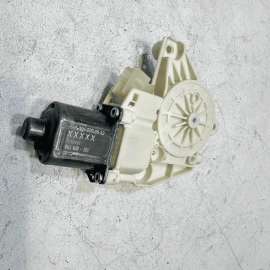 2010 - 2016 MERCEDES E350 REAR PASSENGER SIDE DOOR WINDOW REGULATOR MOTOR OEM