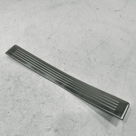 2010-2016 MERCEDES E350 REAR PASSENGER DOOR TRIM SILL PLATE SCUFF OEM