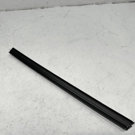2010-2016 MERCEDES E350 REAR RIGHT PASSENGER WINDOW INNER WEATHERSTRIP SEAL OEM
