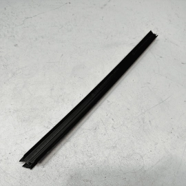 2010-2016 MERCEDES E350 REAR RIGHT PASSENGER WINDOW INNER WEATHERSTRIP SEAL OEM