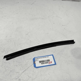2010-2016 MERCEDES E350 REAR RIGHT PASSENGER WINDOW GLASS TRIM DIVIDER OEM