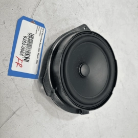 2010-2016 Mercedes W212 E350 Front Right or Left Door Sound Speaker OEM 1pcs