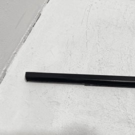 2016-2019 JEEP CHEROKEE REAR LEFT DRIVER SIDE DOOR BELT OUTER WEATHERSTRIP OEM