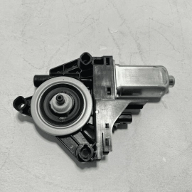2014-2020 JEEP CHEROKEE REAR LEFT DRIVER SIDE DOOR WINDOW REGULATOR MOTOR OEM