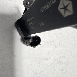 2014-2023 JEEP CHEROKEE REAR LEFT OR RIGHT SIDE KEYLESS ENTRY ANTENNA MODULE OEM