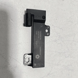 2014-2023 JEEP CHEROKEE REAR LEFT OR RIGHT SIDE KEYLESS ENTRY ANTENNA MODULE OEM