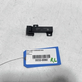 2014-2023 JEEP CHEROKEE REAR LEFT OR RIGHT SIDE KEYLESS ENTRY ANTENNA MODULE OEM