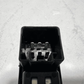 2015-2023 JEEP CHEROKEE REAR LEFT OR RIGHT SIDE DOOR WINDOW CONTROL SWITCH OEM