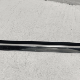 2014-2016 MERCEDES E350 W212 FRONT DRIVER DOOR WINDOW MOLDING SEALING RAIL OEM