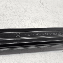 2010-2016 MERCEDES E350 FRONT LEFT DRIVER WINDOW INNER WEATHERSTRIP SEAL OEM