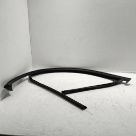 2010 - 2016 MERCEDES BENZ E350 W212 FRONT DRIVER LEFT WINDOW GUIDE SEAL OEM
