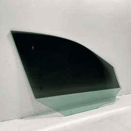 2011 - 2016 MERCEDES E350 W212 FRONT LEFT DRIVER SIDE DOOR WINDOW GLASS OEM