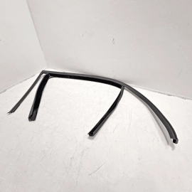 2010 - 2016 MERCEDES BENZ E350 W212 REAR LEFT DRIVER WINDOW GUIDE SEAL OEM
